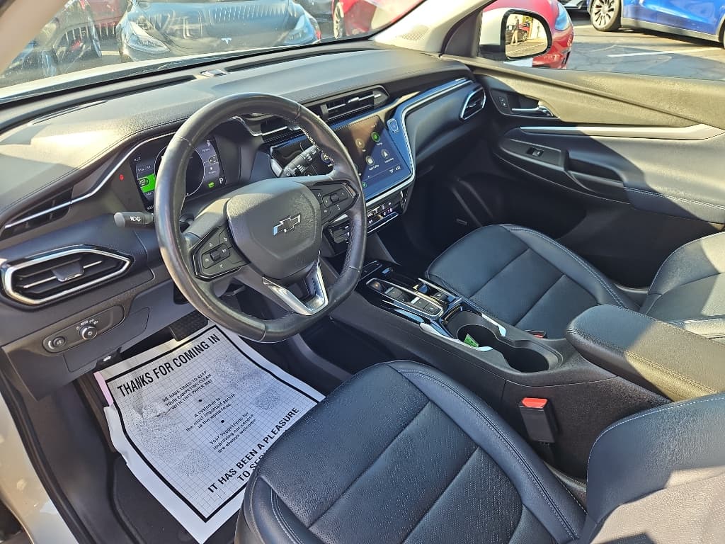 2022 Chevrolet Bolt EUV view 19