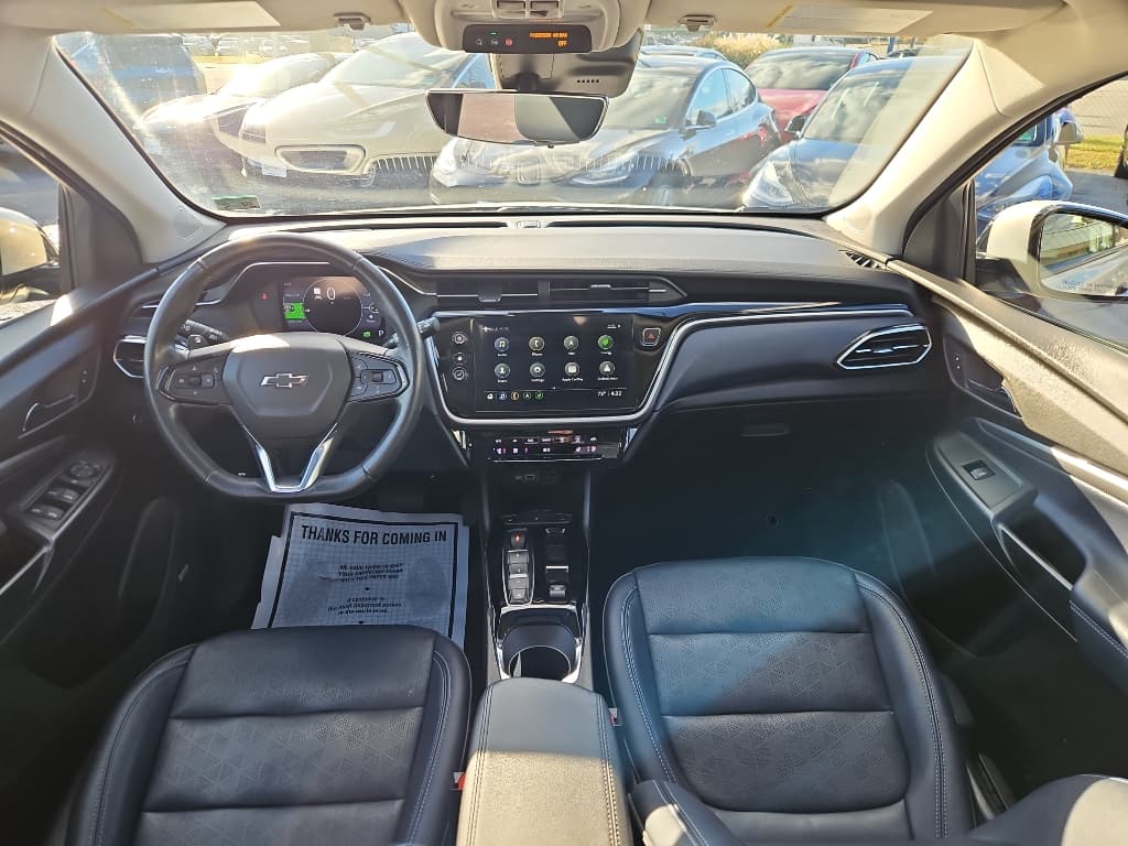 2022 Chevrolet Bolt EUV view 18