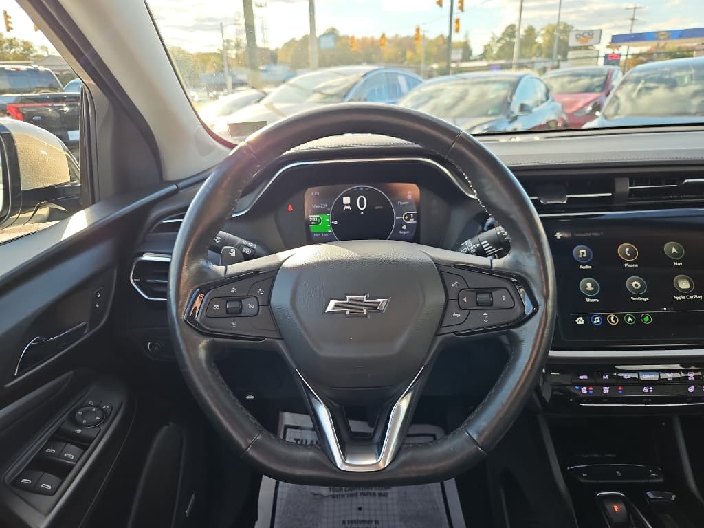 2022 Chevrolet Bolt EUV view 8