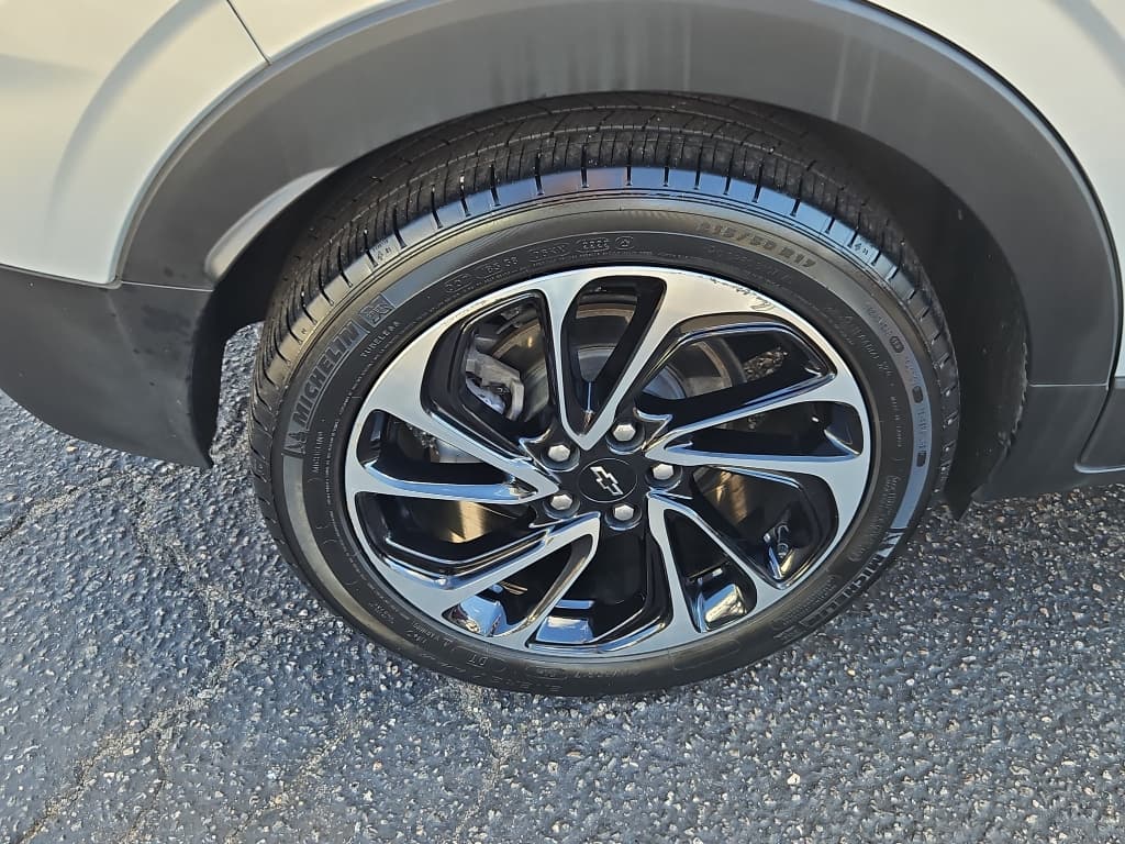 2022 Chevrolet Bolt EUV view 32