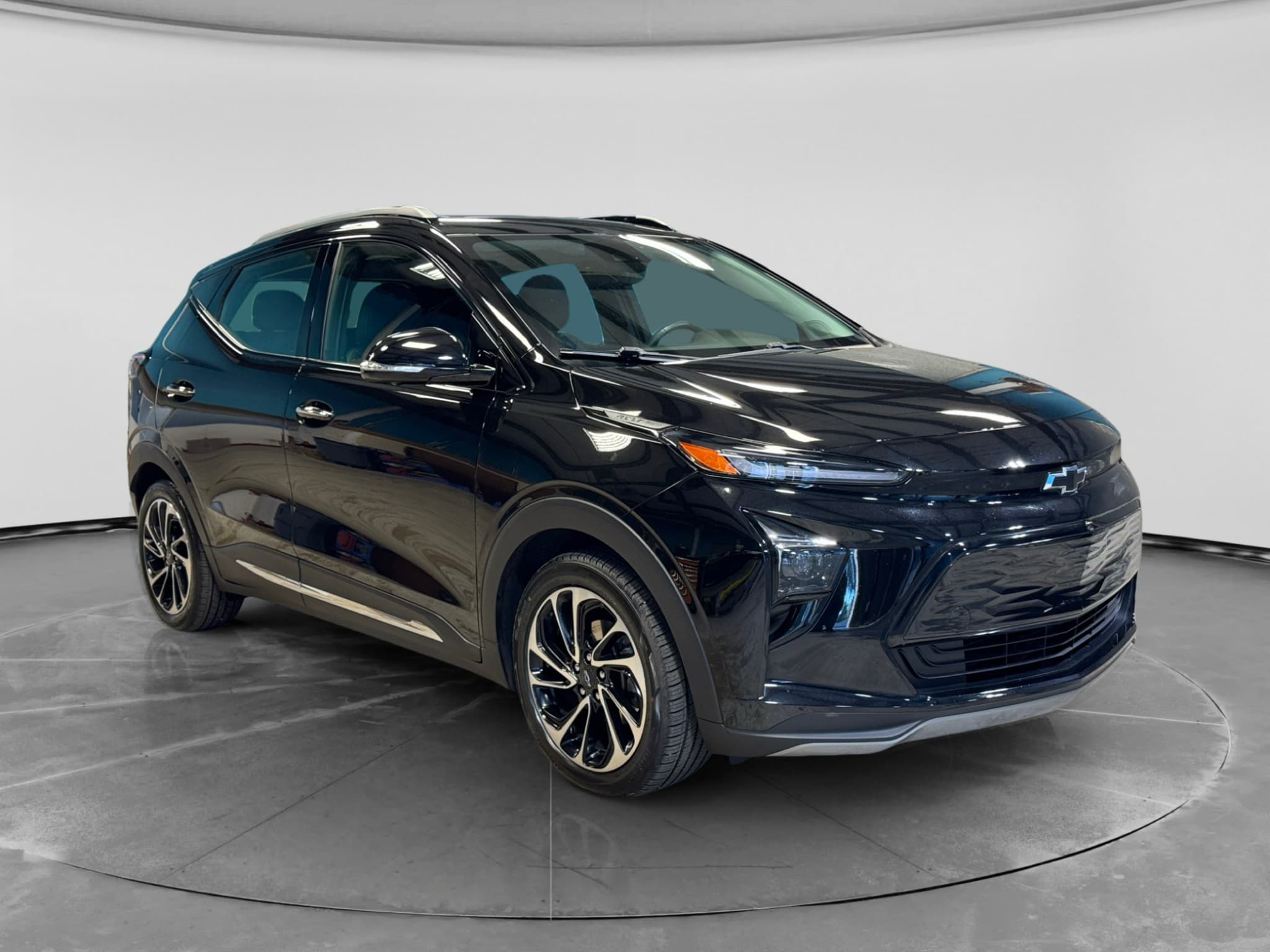 2022 Chevrolet Bolt EUV view 4