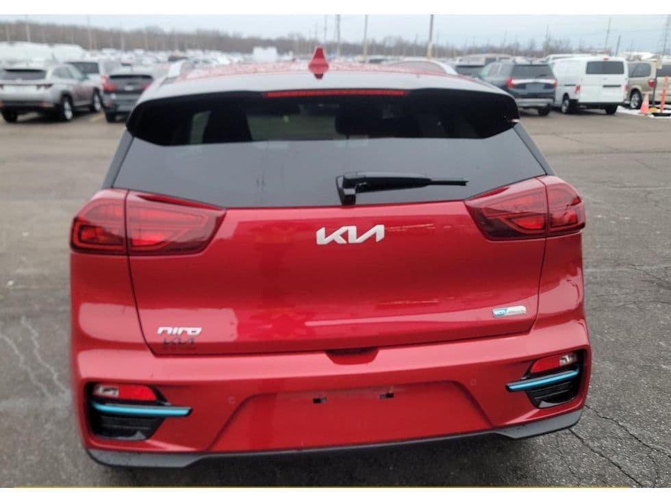 2022 Kia Niro EV view 5