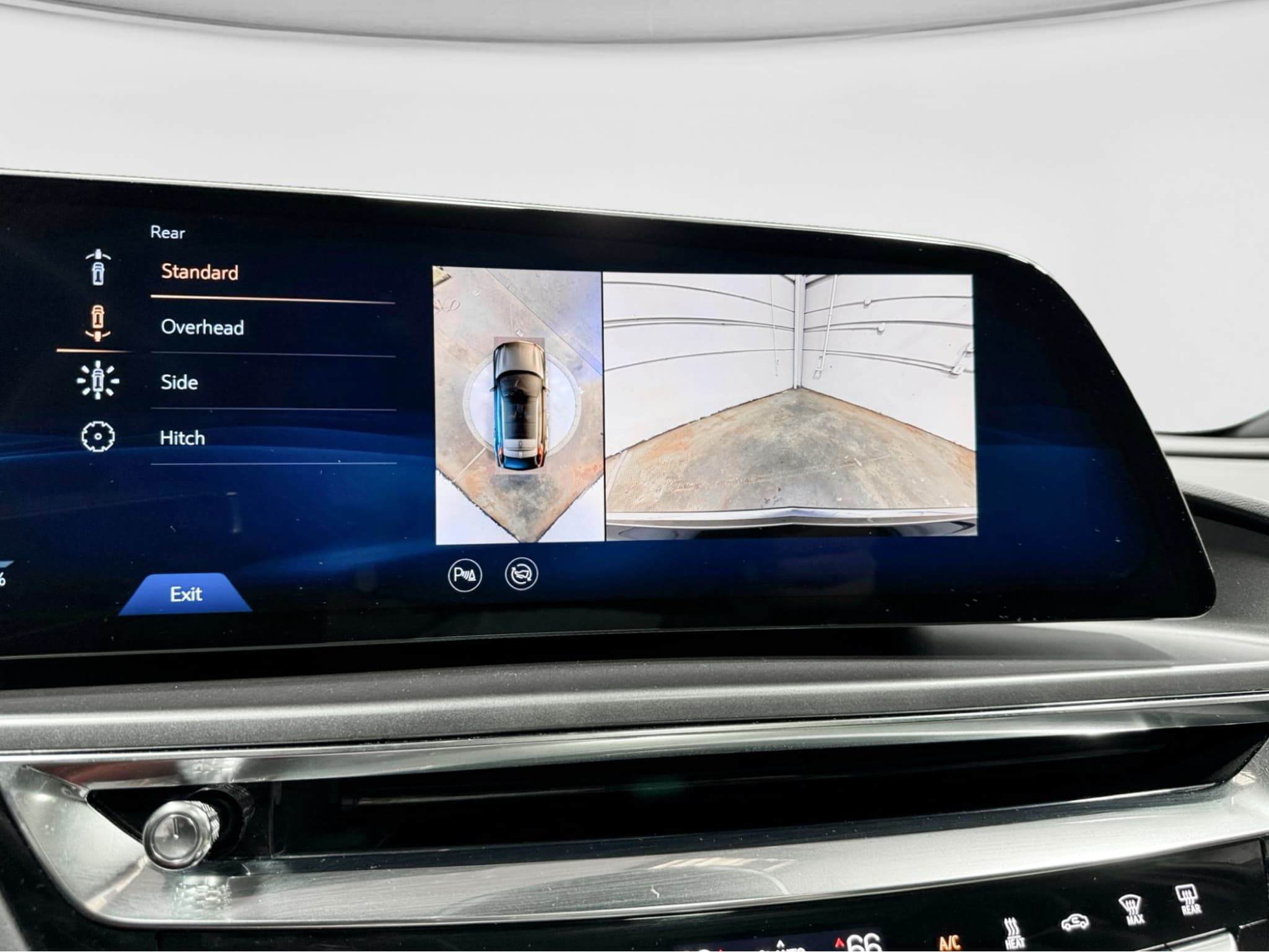 2024 Cadillac Lyriq view 15