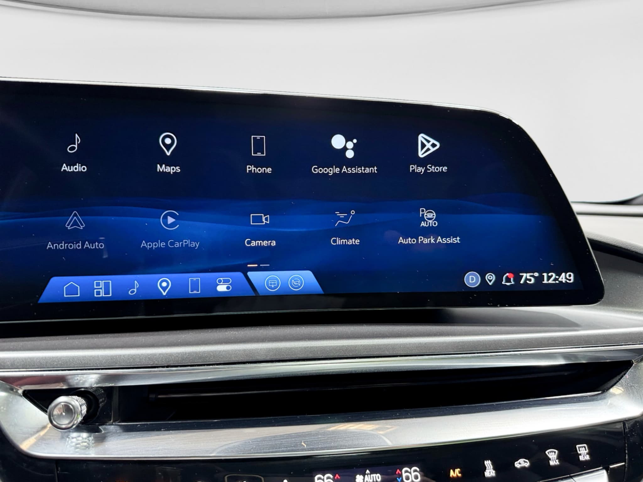 2024 Cadillac Lyriq view 14