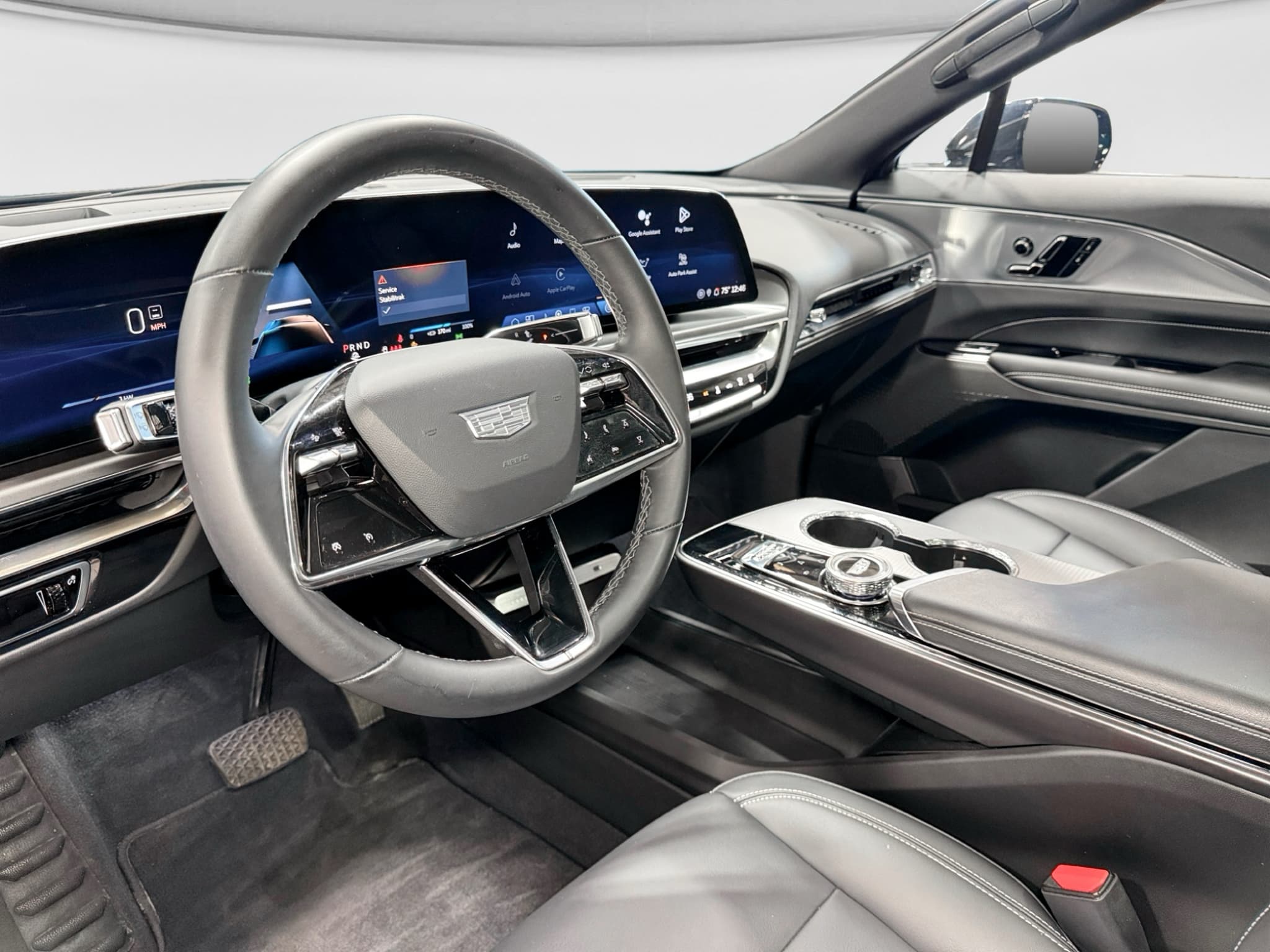 2024 Cadillac Lyriq view 19