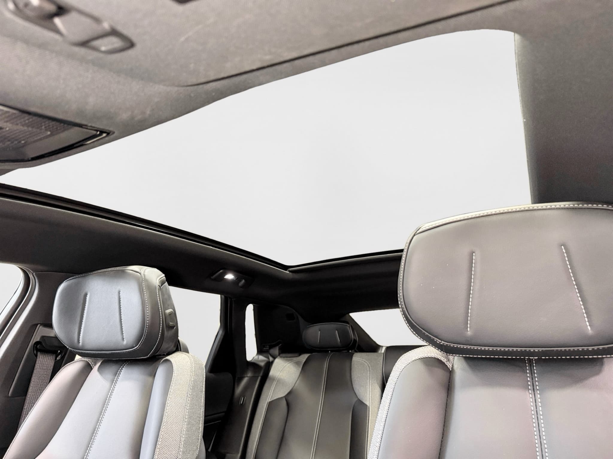 2024 Cadillac Lyriq view 25