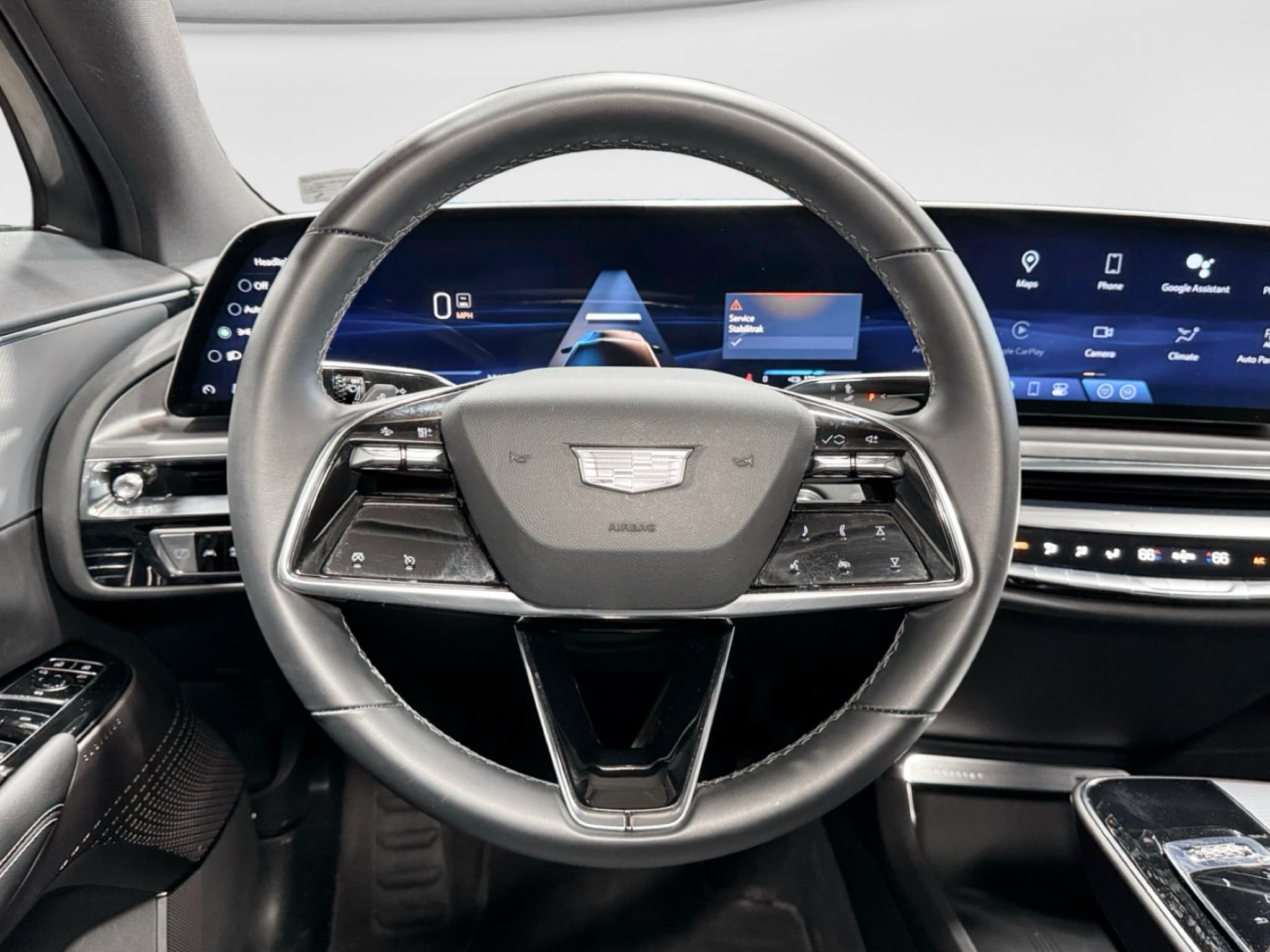 2024 Cadillac Lyriq view 9