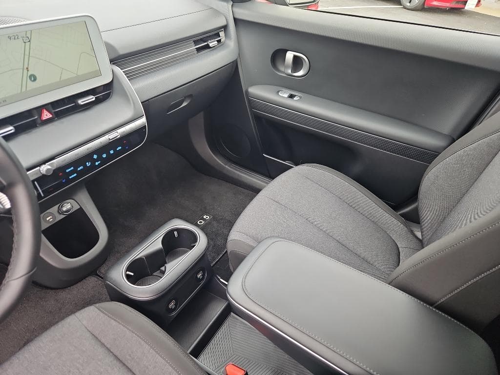 2023 Hyundai IONIQ 5 view 17