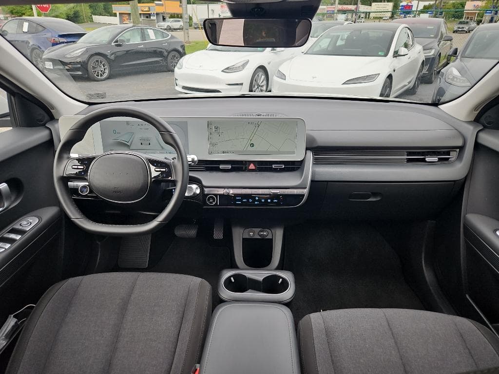 2023 Hyundai IONIQ 5 view 16