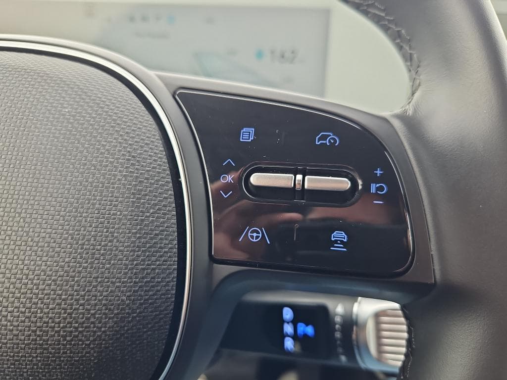 2023 Hyundai IONIQ 5 view 10
