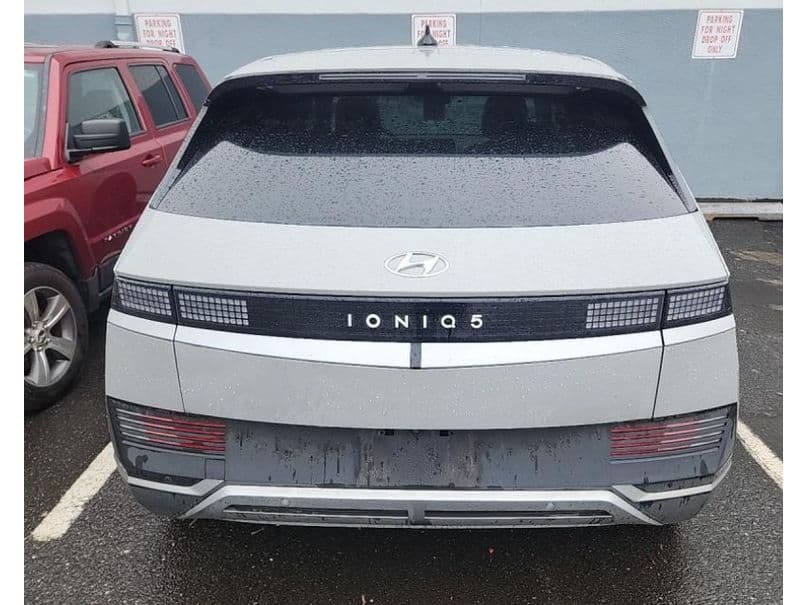 2023 Hyundai IONIQ 5 view 4