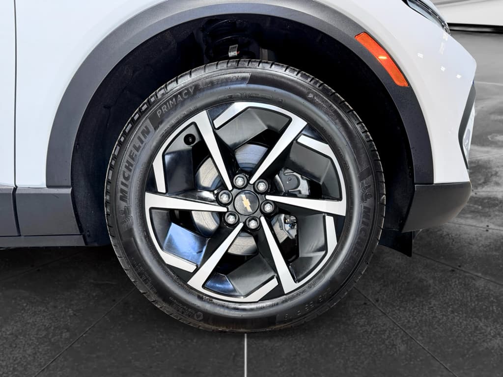 2026 Chevrolet Equinox EV view 34