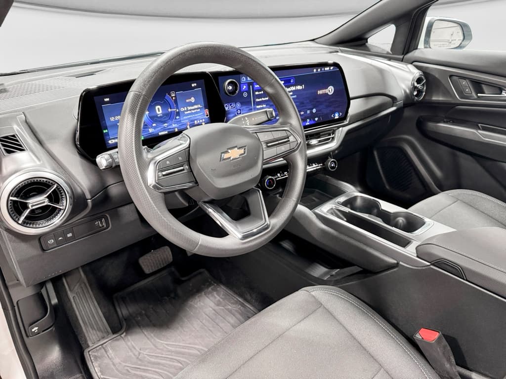 2026 Chevrolet Equinox EV view 19
