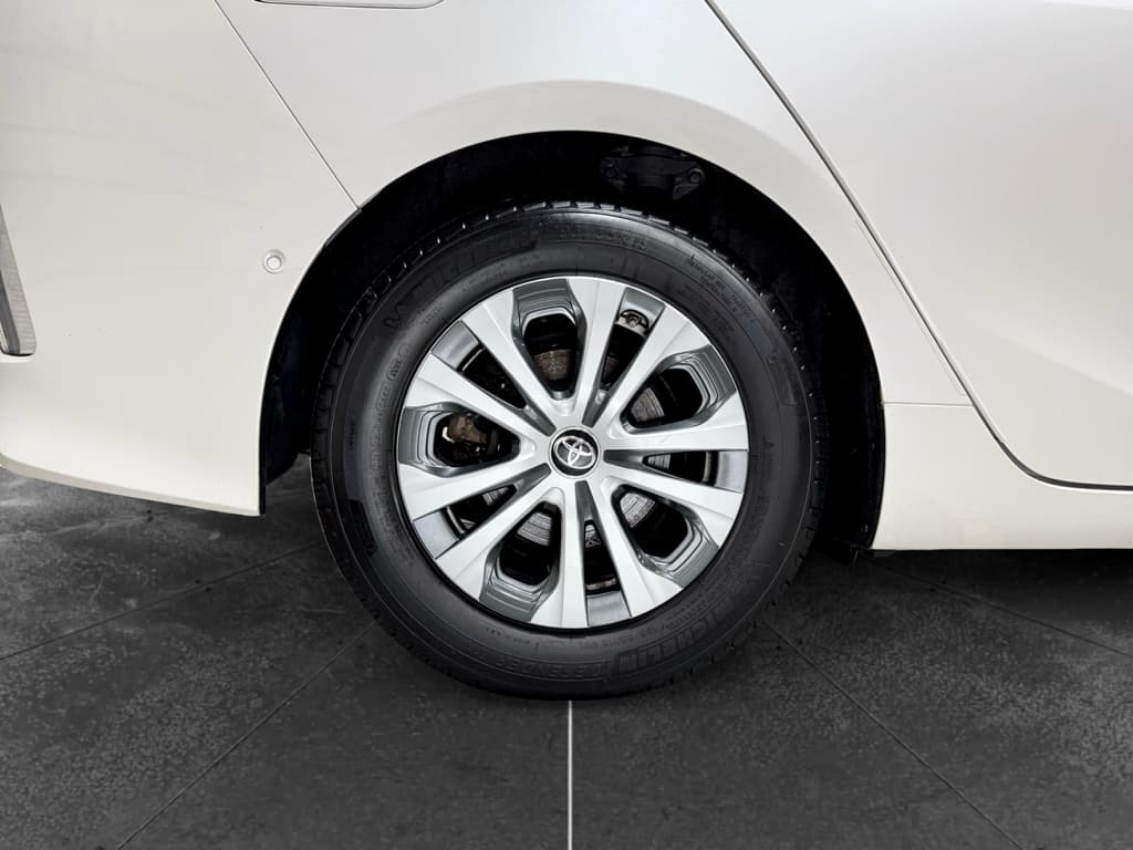2020 Toyota Prius Prime view 35