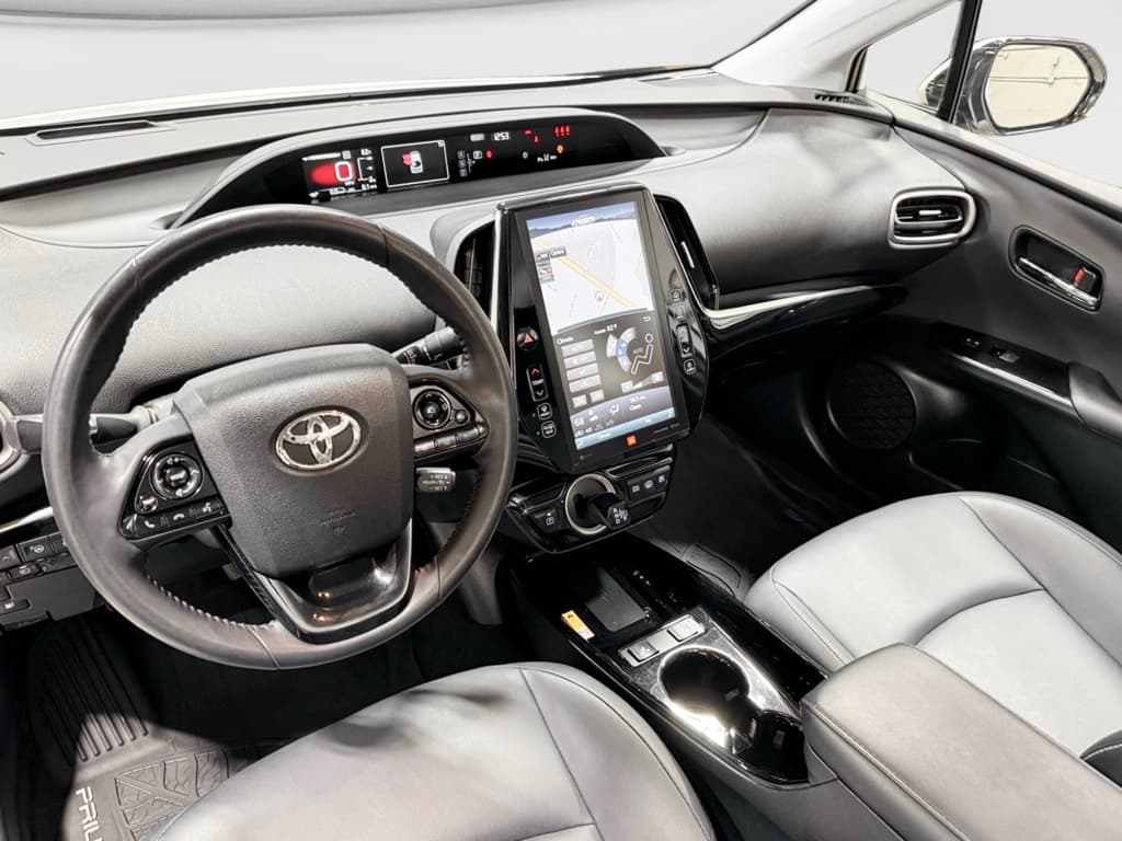 2020 Toyota Prius Prime view 19