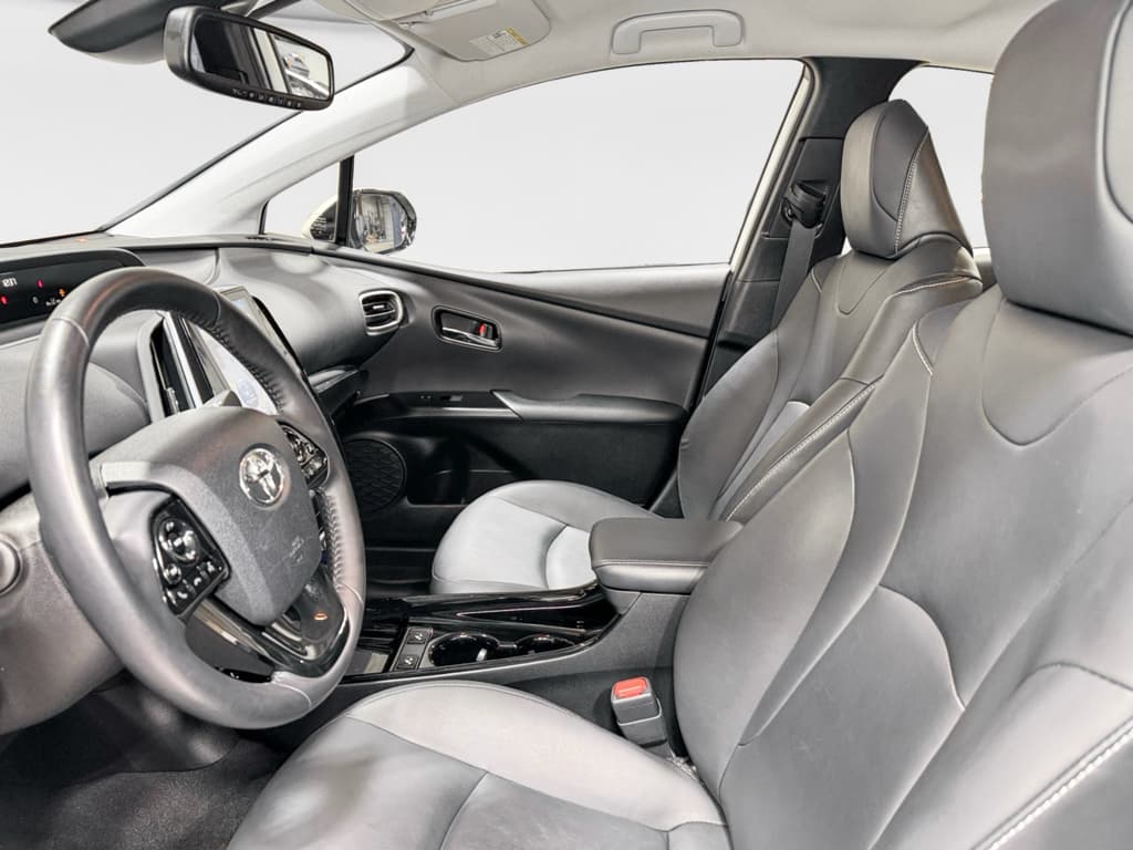 2020 Toyota Prius Prime view 18