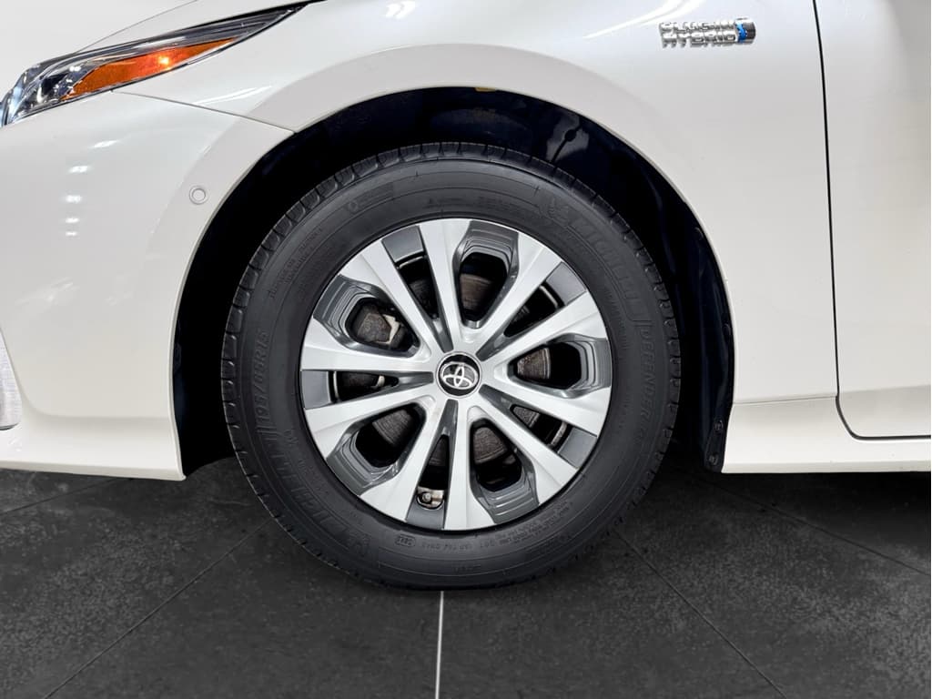 2020 Toyota Prius Prime view 29