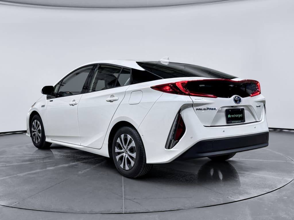 2020 Toyota Prius Prime view 2