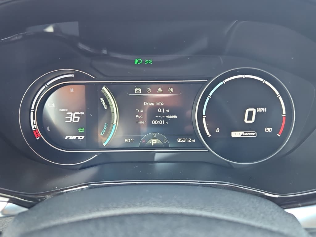 2022 Kia Niro EV view 9