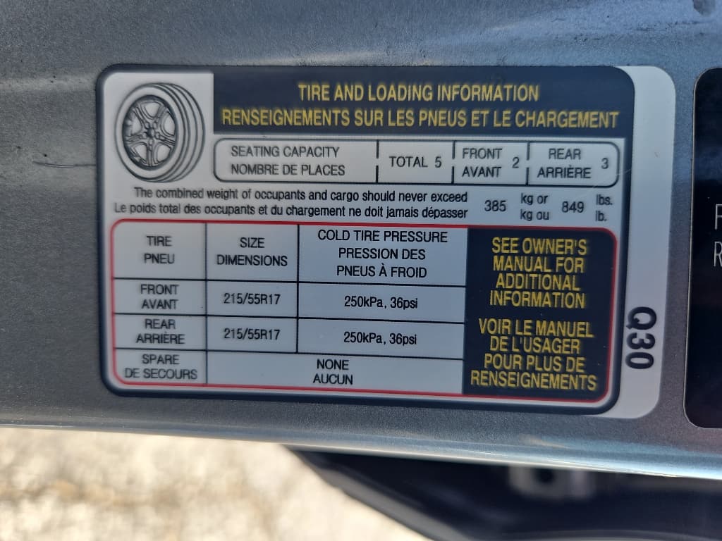 2022 Kia Niro EV view 23