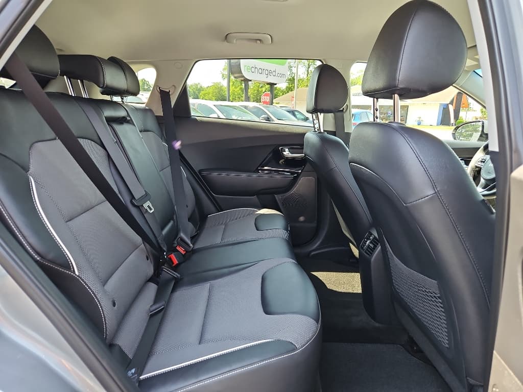 2022 Kia Niro EV view 20