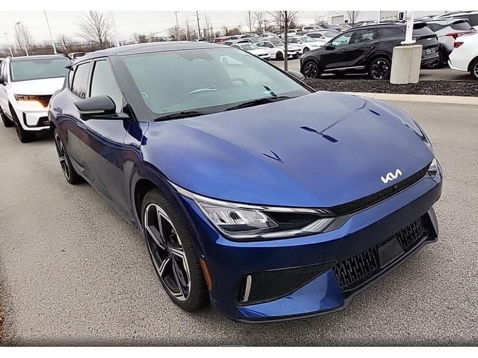 2023 Kia EV6 view 4