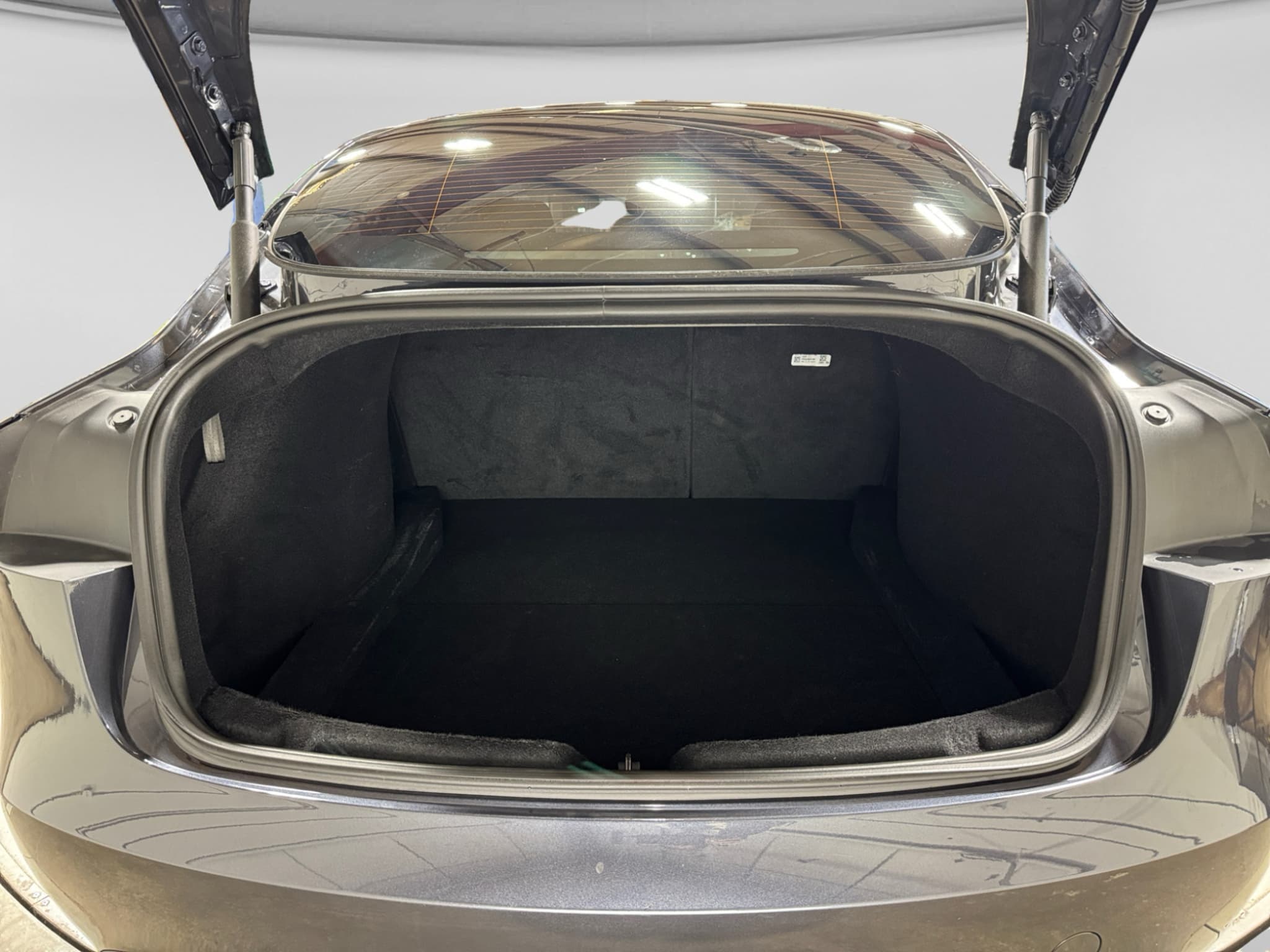 2025 Tesla Model 3 view 23