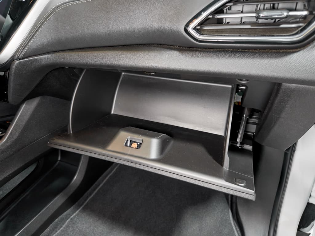 2023 Chevrolet Bolt EUV view 19