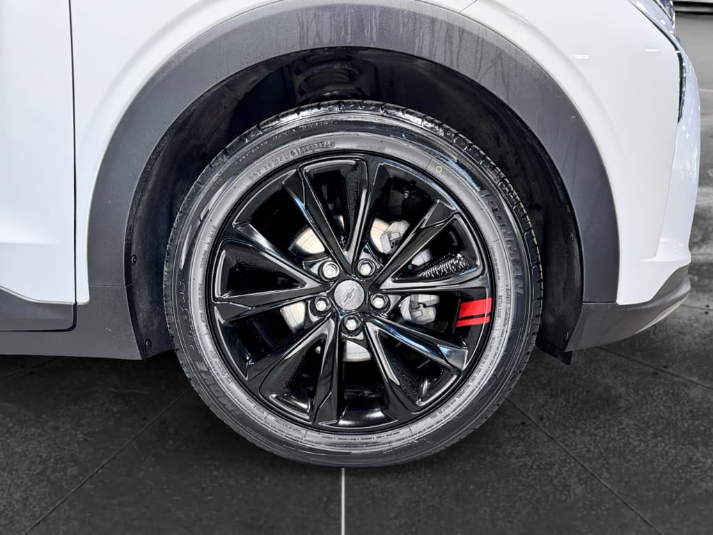 2023 Chevrolet Bolt EUV view 30