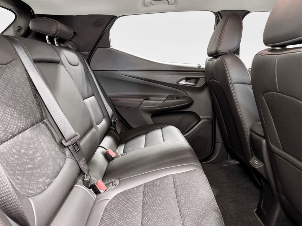 2023 Chevrolet Bolt EUV view 21
