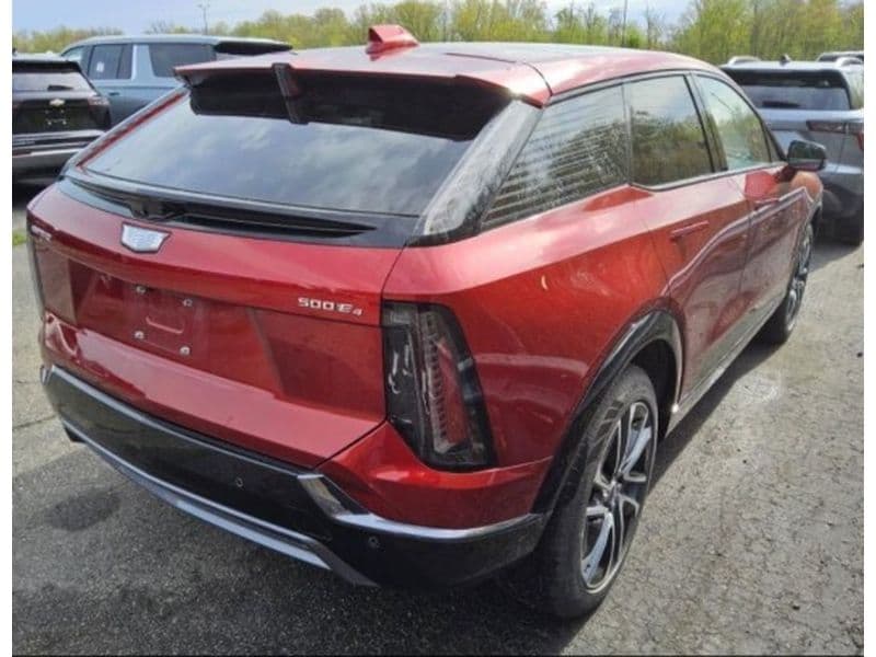 2025 Cadillac OPTIQ view 3