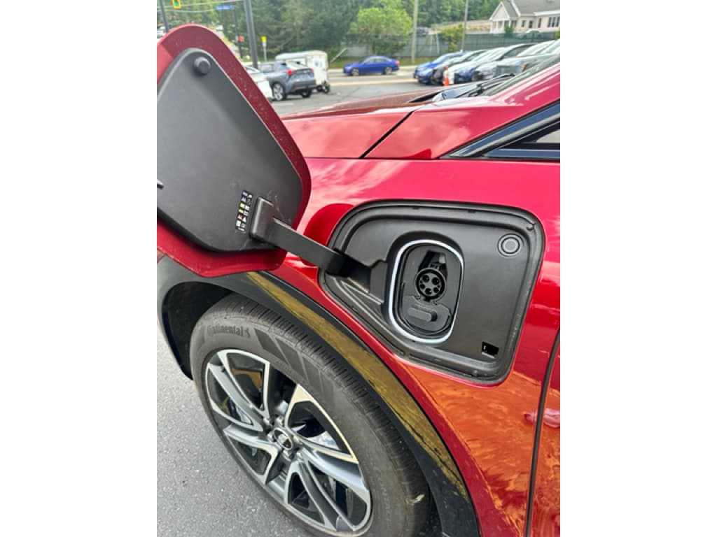 2025 Cadillac OPTIQ view 14