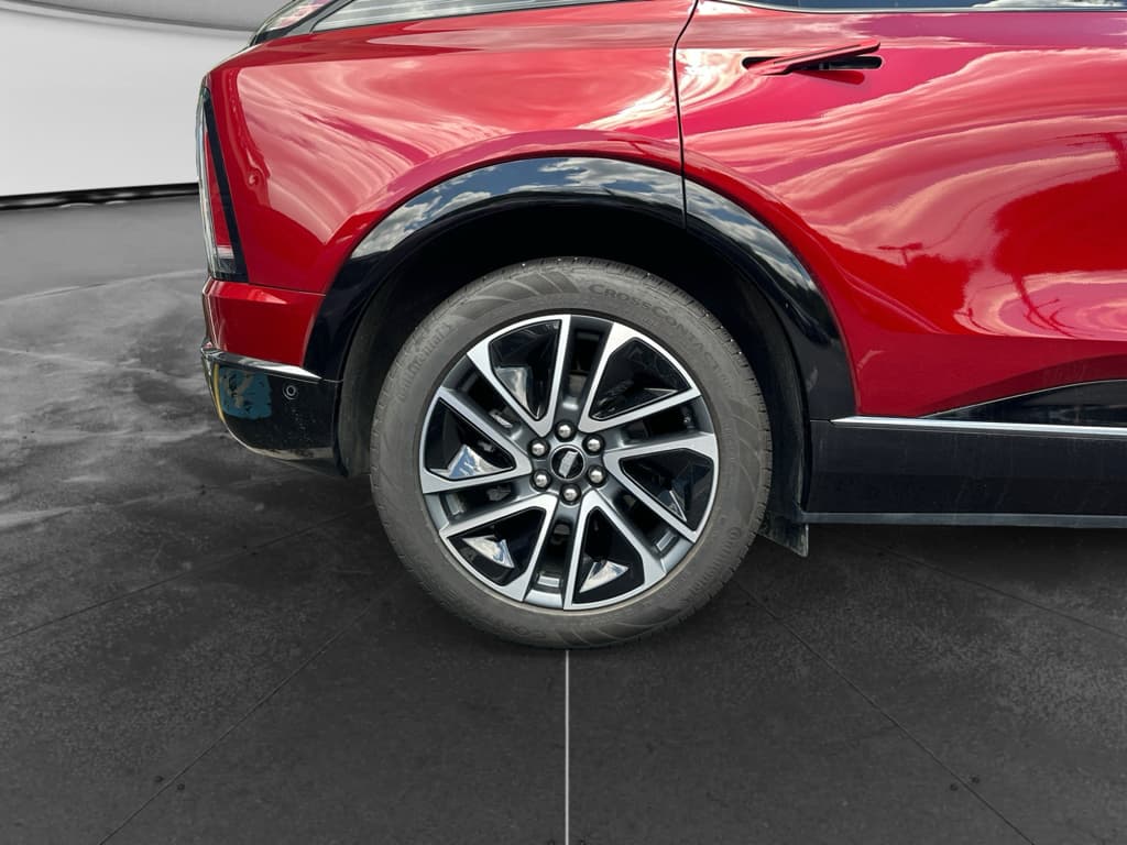 2025 Cadillac OPTIQ view 18