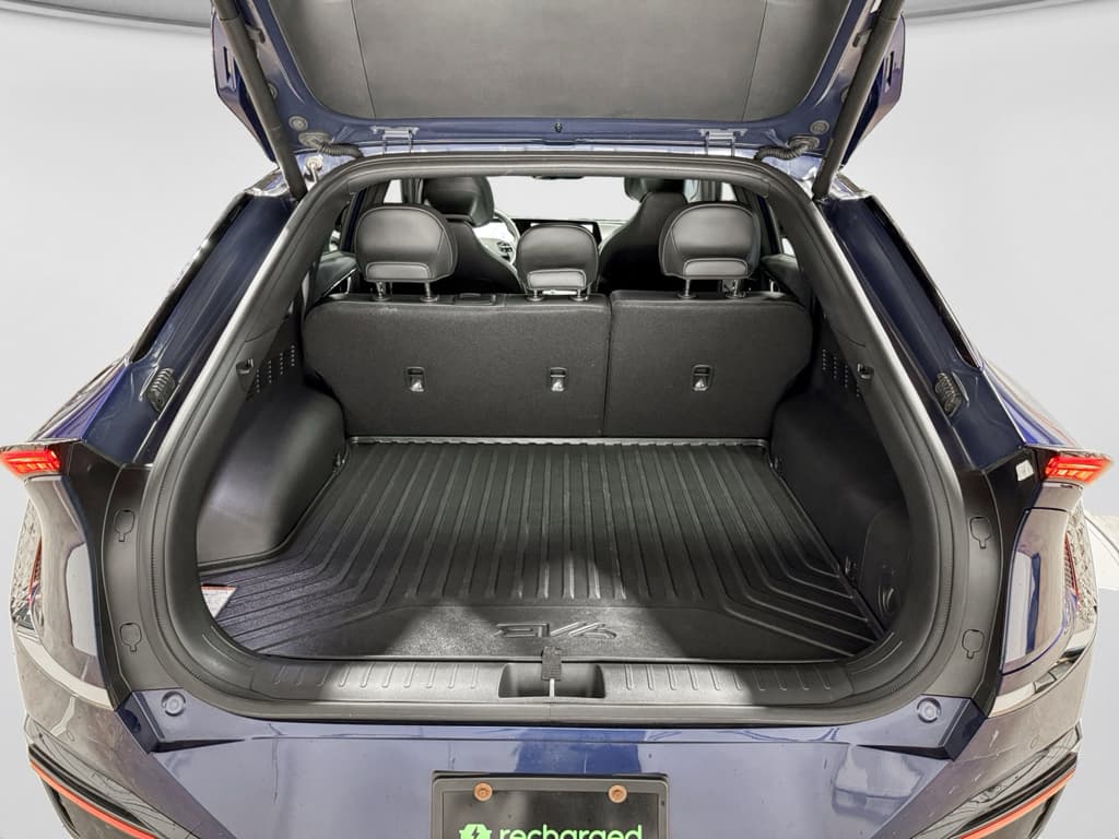2023 Kia EV6 view 28