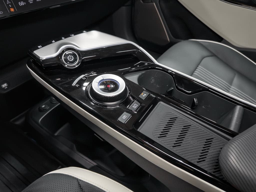 2023 Kia EV6 view 19