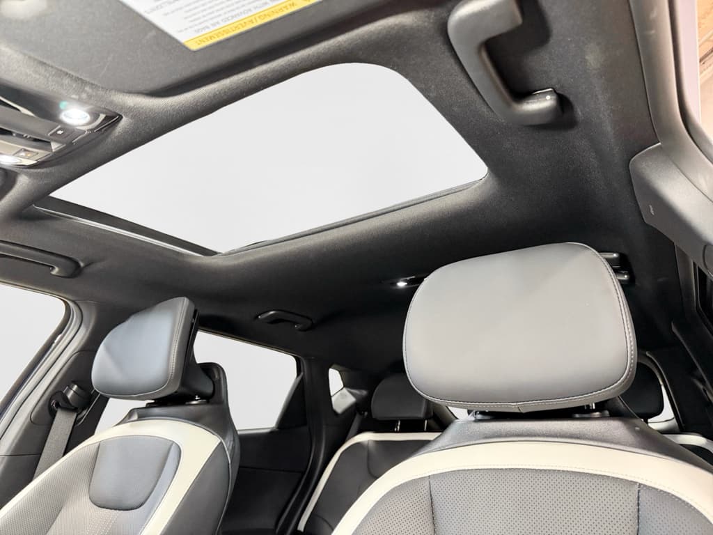 2023 Kia EV6 view 25