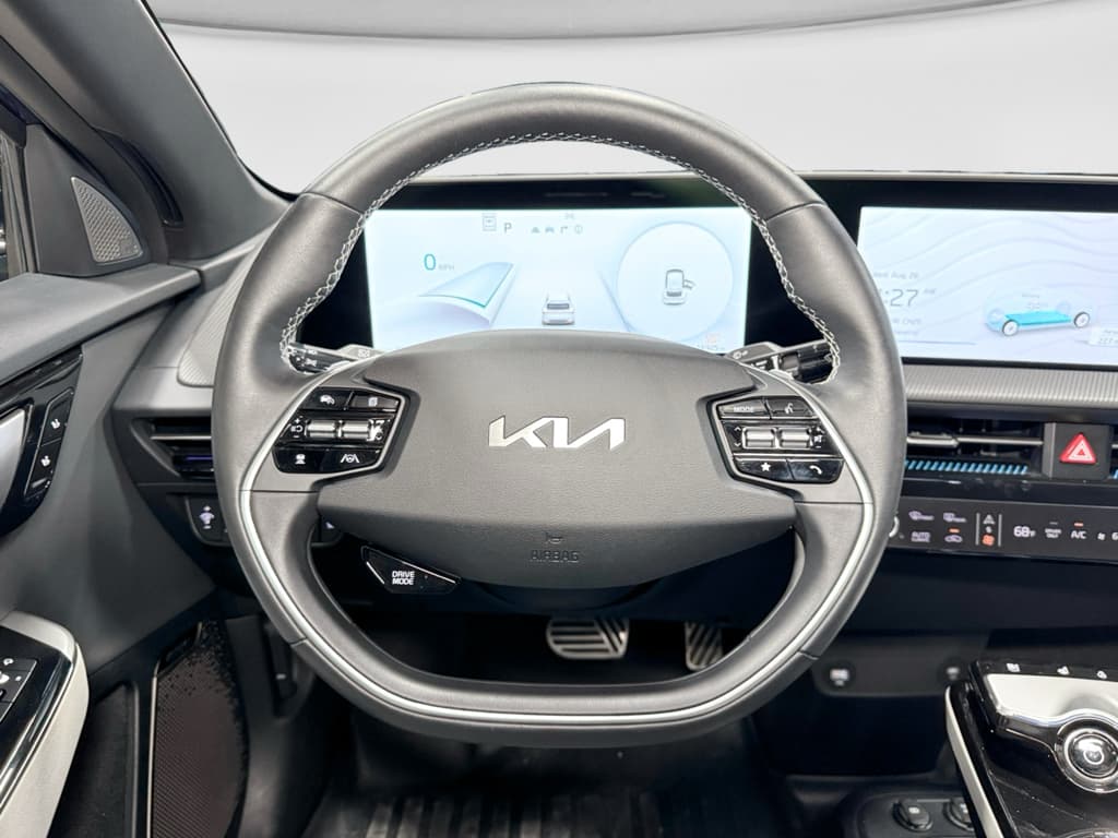 2023 Kia EV6 view 8