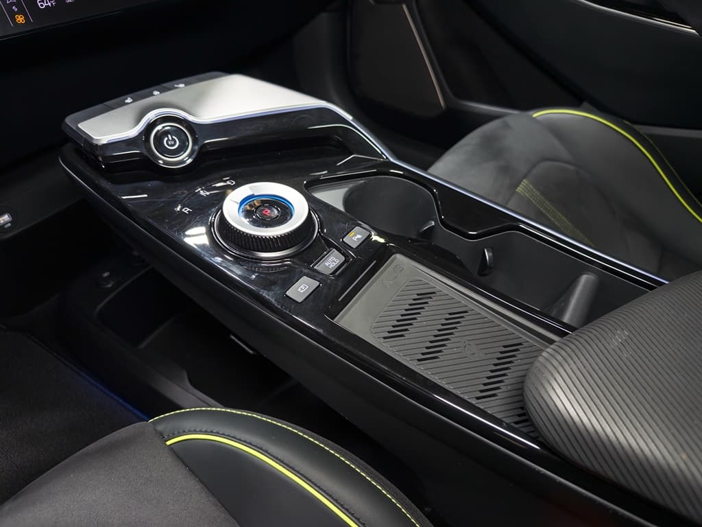 2023 Kia EV6 view 19