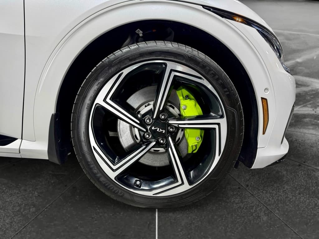 2023 Kia EV6 view 36