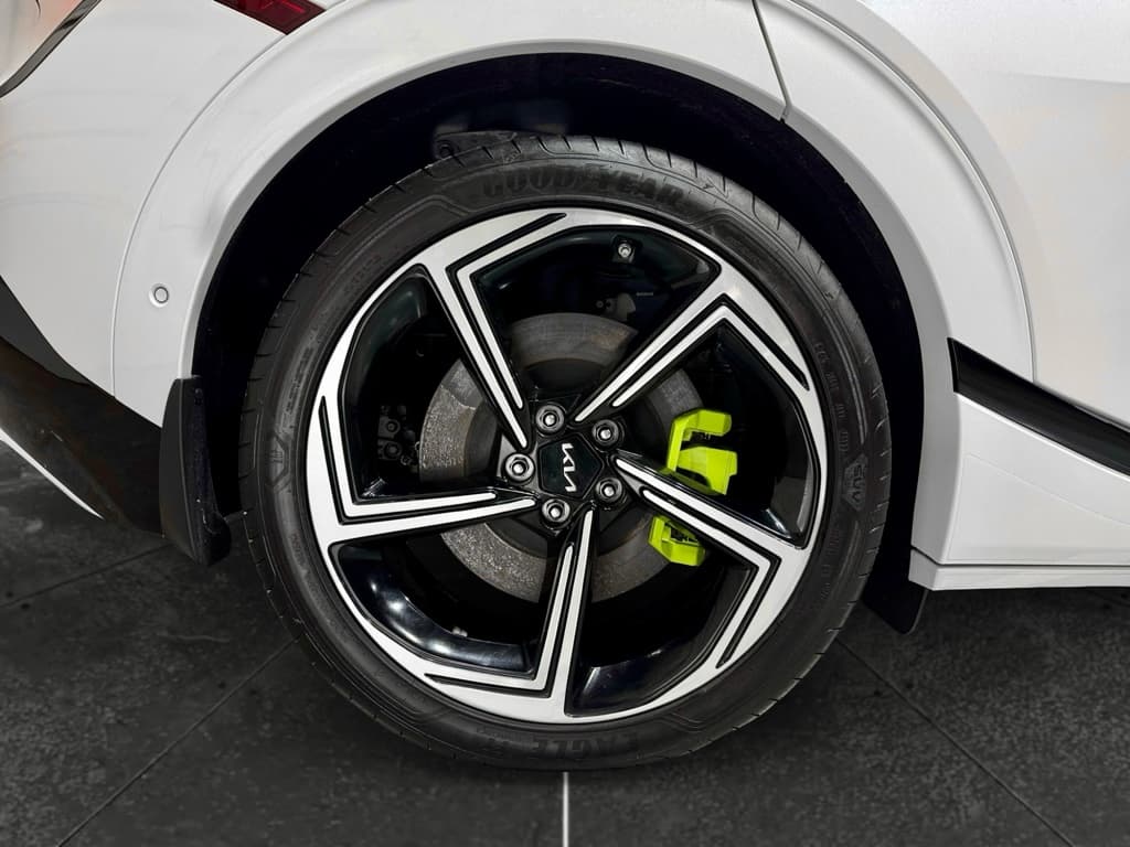 2023 Kia EV6 view 38