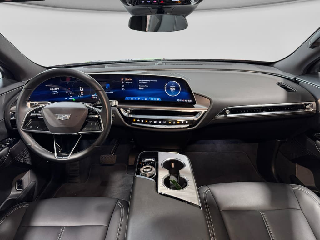 2024 Cadillac Lyriq view 17