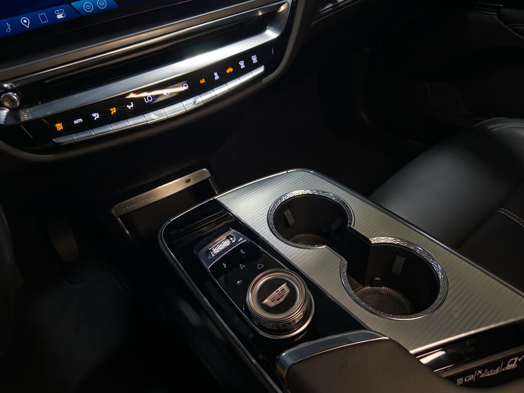 2024 Cadillac Lyriq view 20