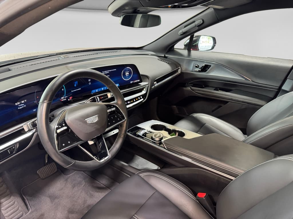 2024 Cadillac Lyriq view 19