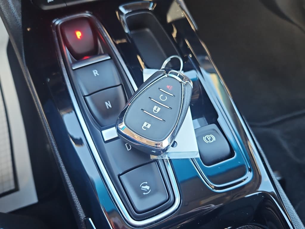 2023 Chevrolet Bolt EV view 21