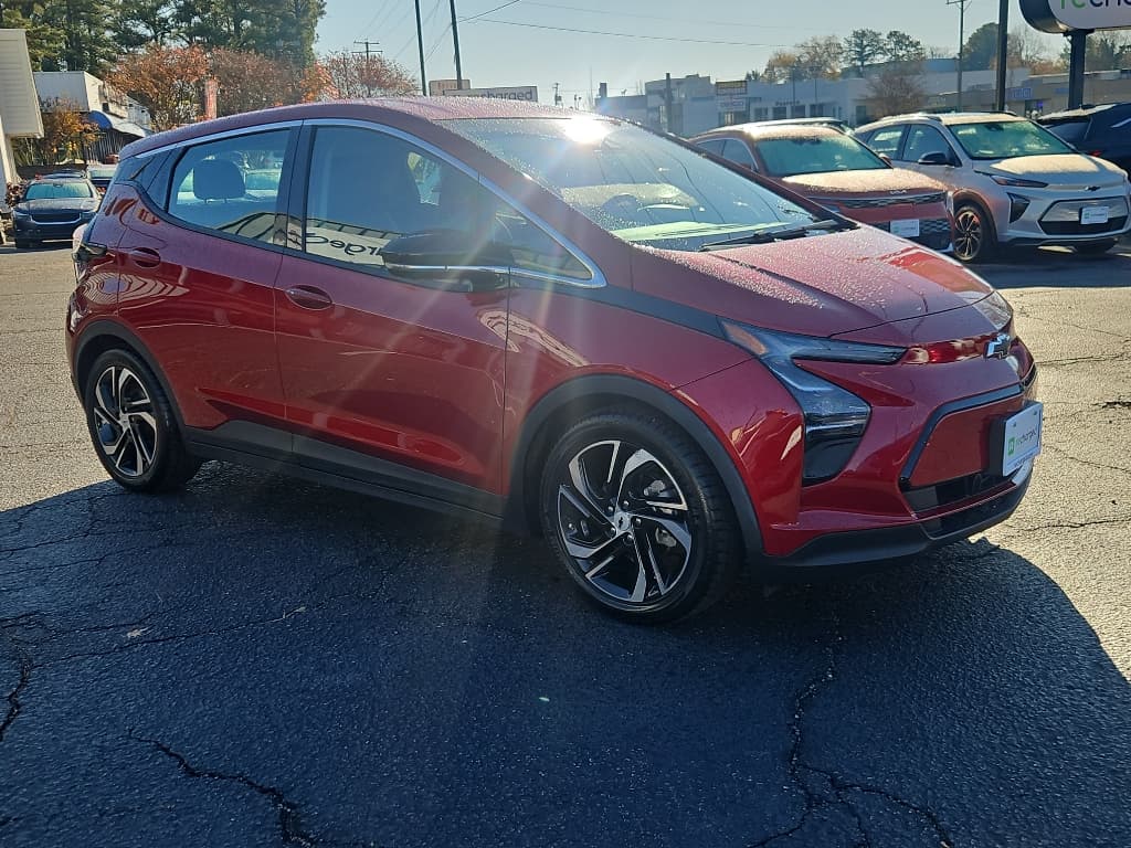 2023 Chevrolet Bolt EV view 4