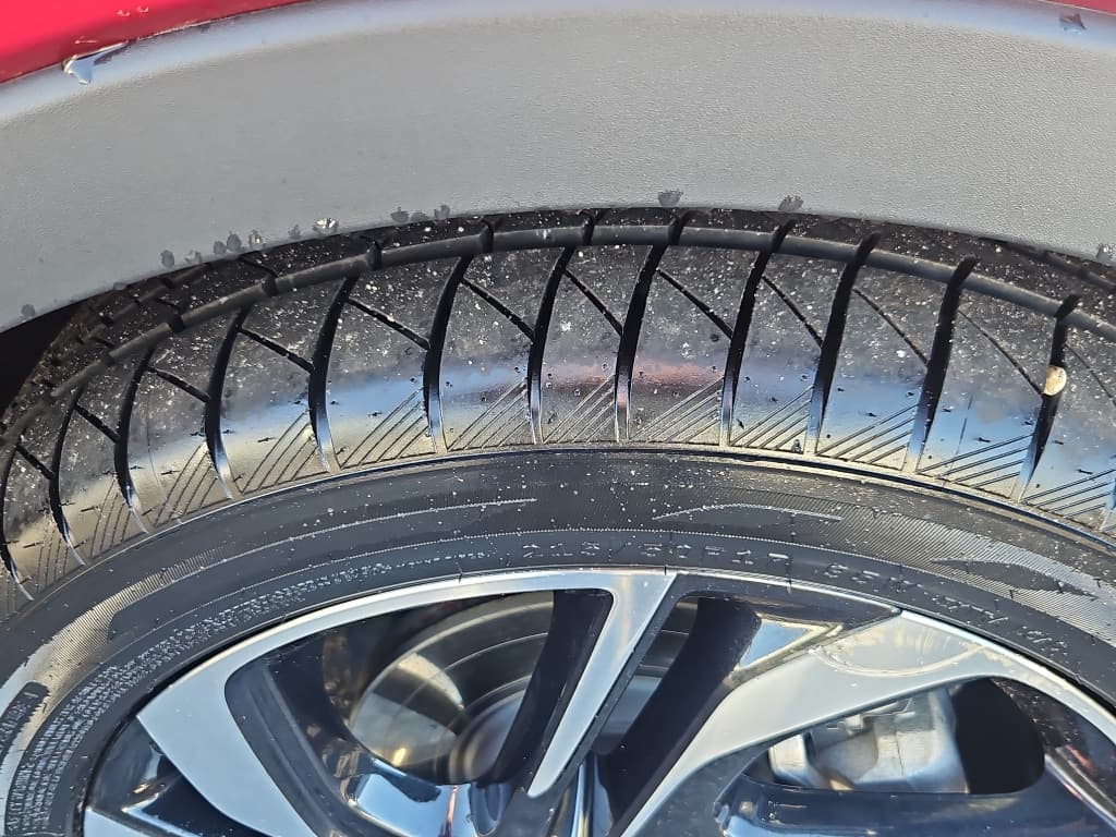 2023 Chevrolet Bolt EV view 34