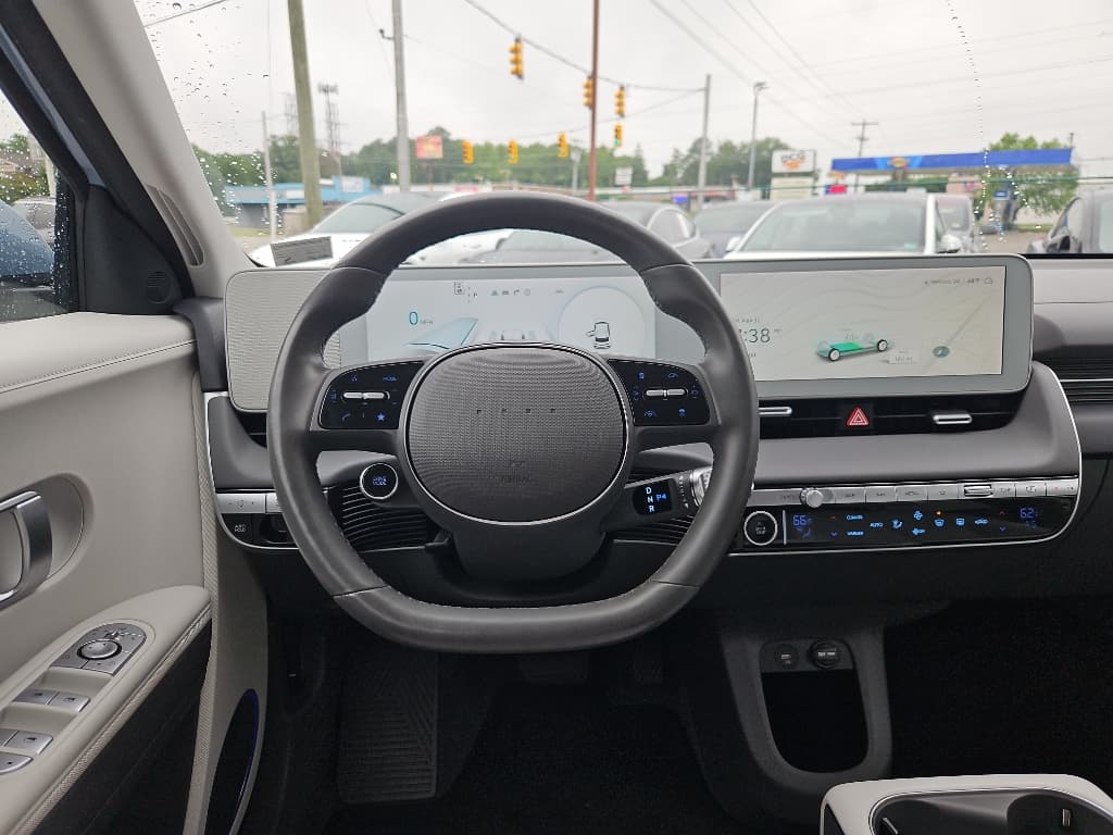2023 Hyundai IONIQ 5 view 8