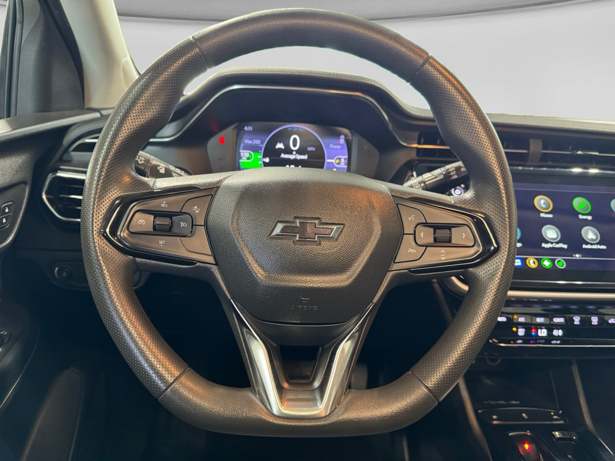 2023 Chevrolet Bolt EUV view 8