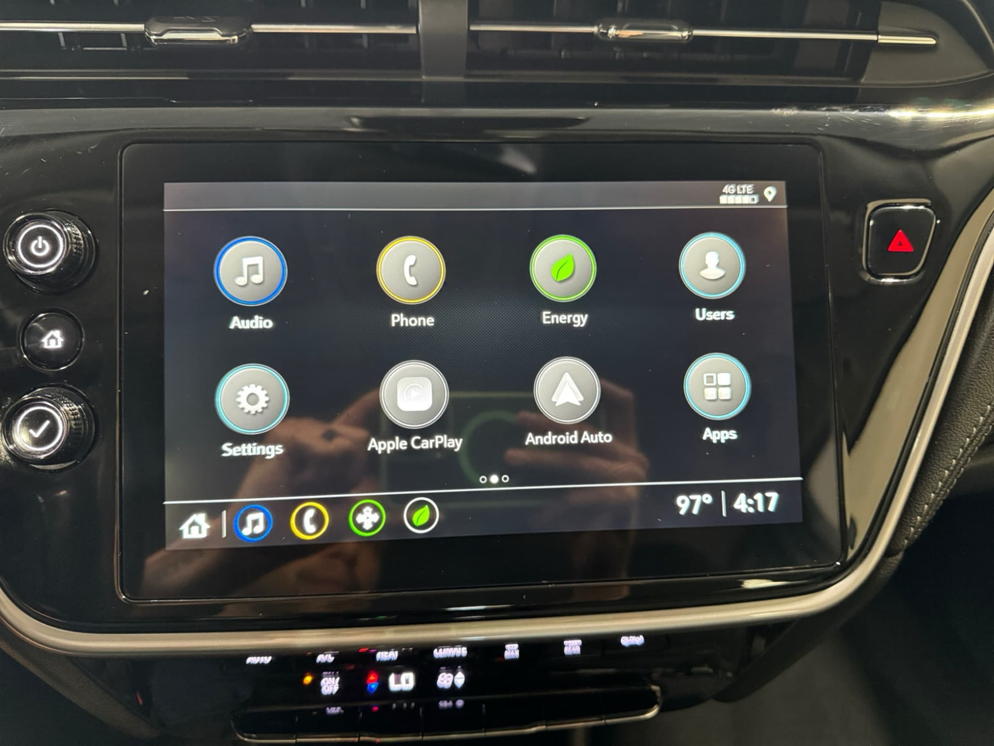 2023 Chevrolet Bolt EUV view 10
