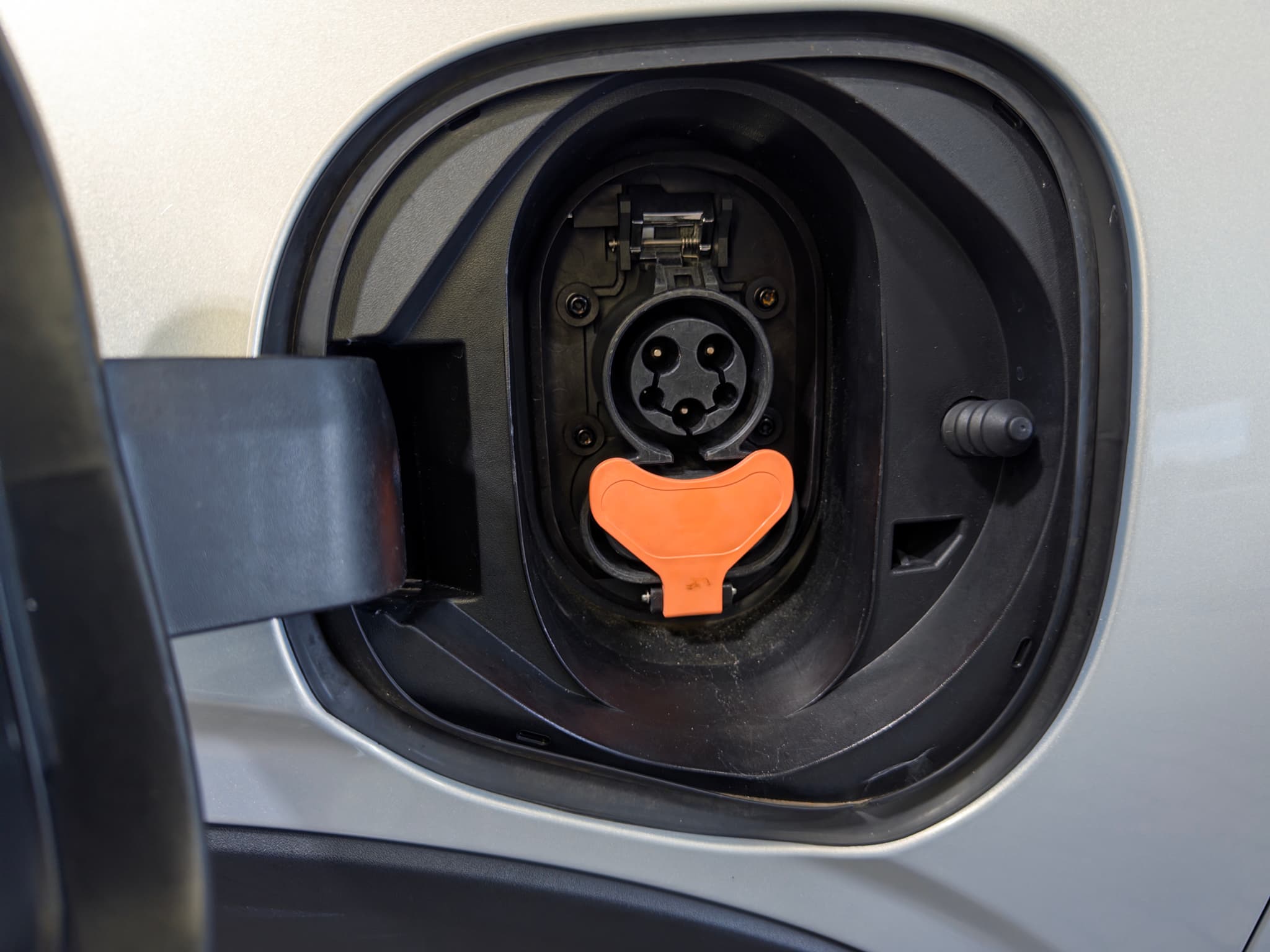 2023 Chevrolet Bolt EUV view 5